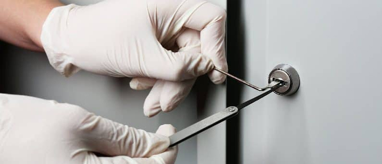 Commercial Emergency Locksmith Lindsay