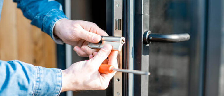 Commercial Locksmith Lindsay